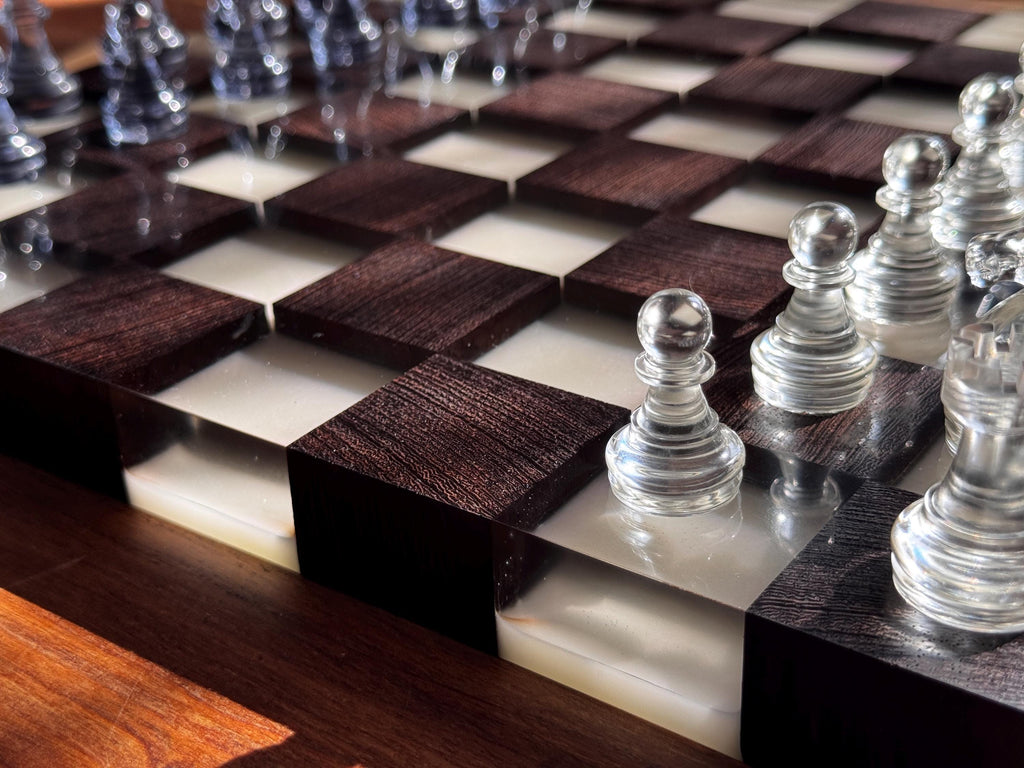 Luxury chess set, custom chessboard, handcrafted chessboard, resin and wood chess set, personalized chessboard