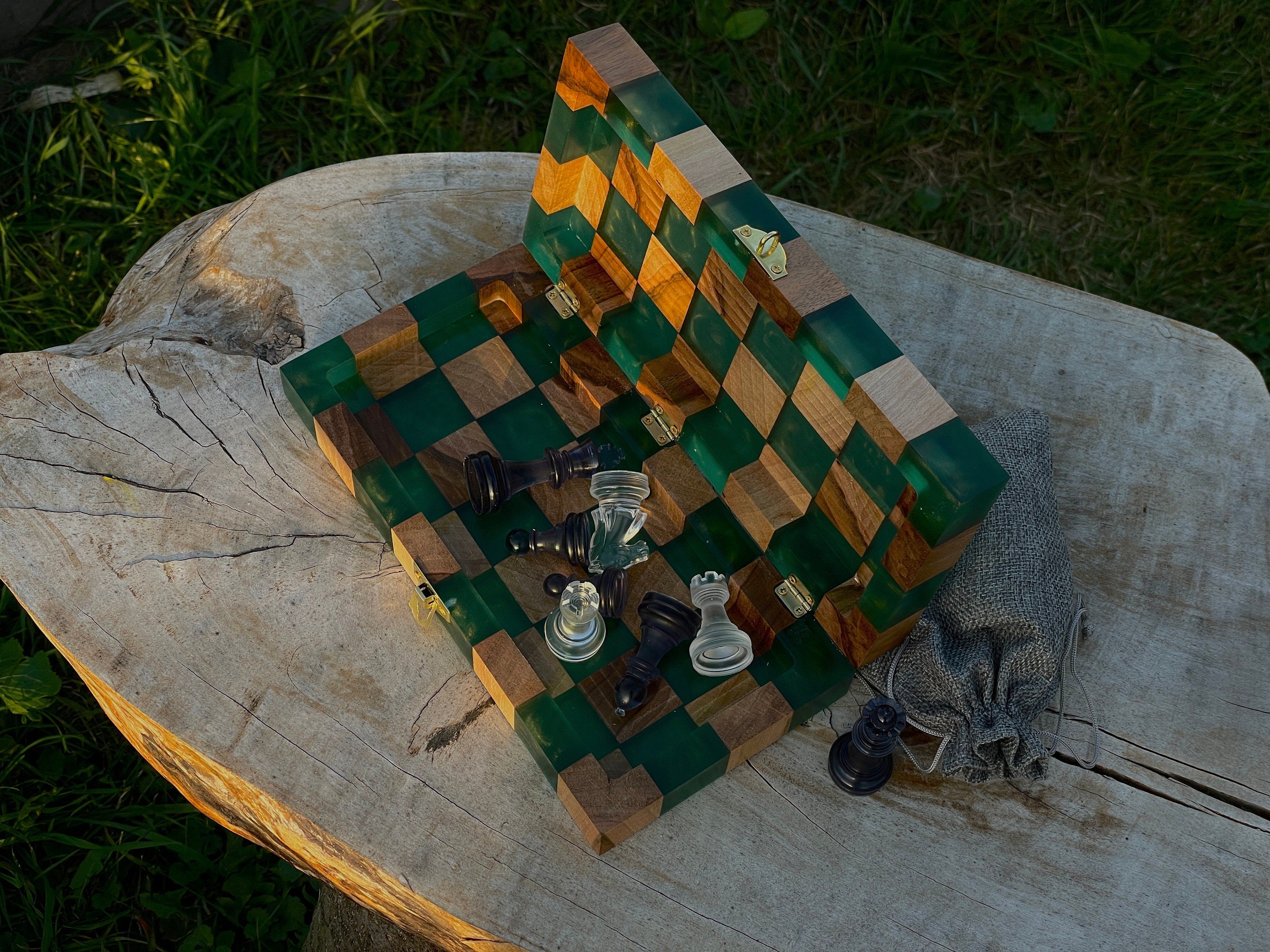 Folding chess board, custom chessboard, handcrafted chessboard, resin and wood chess set, personalized chessboard