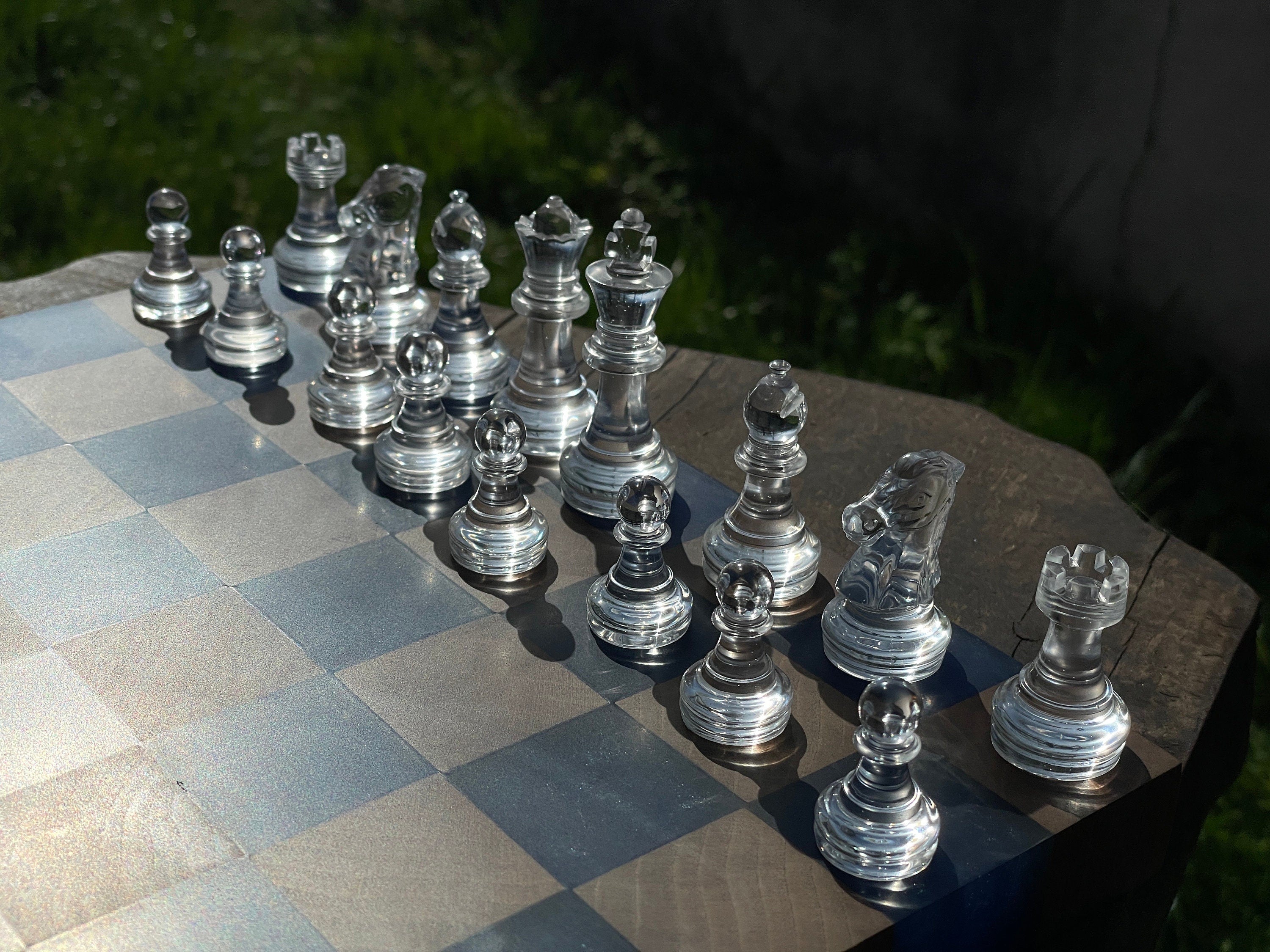 Chess set, custom chessboard, handcrafted chessboard, resin and wood chess set, personalized chessboard