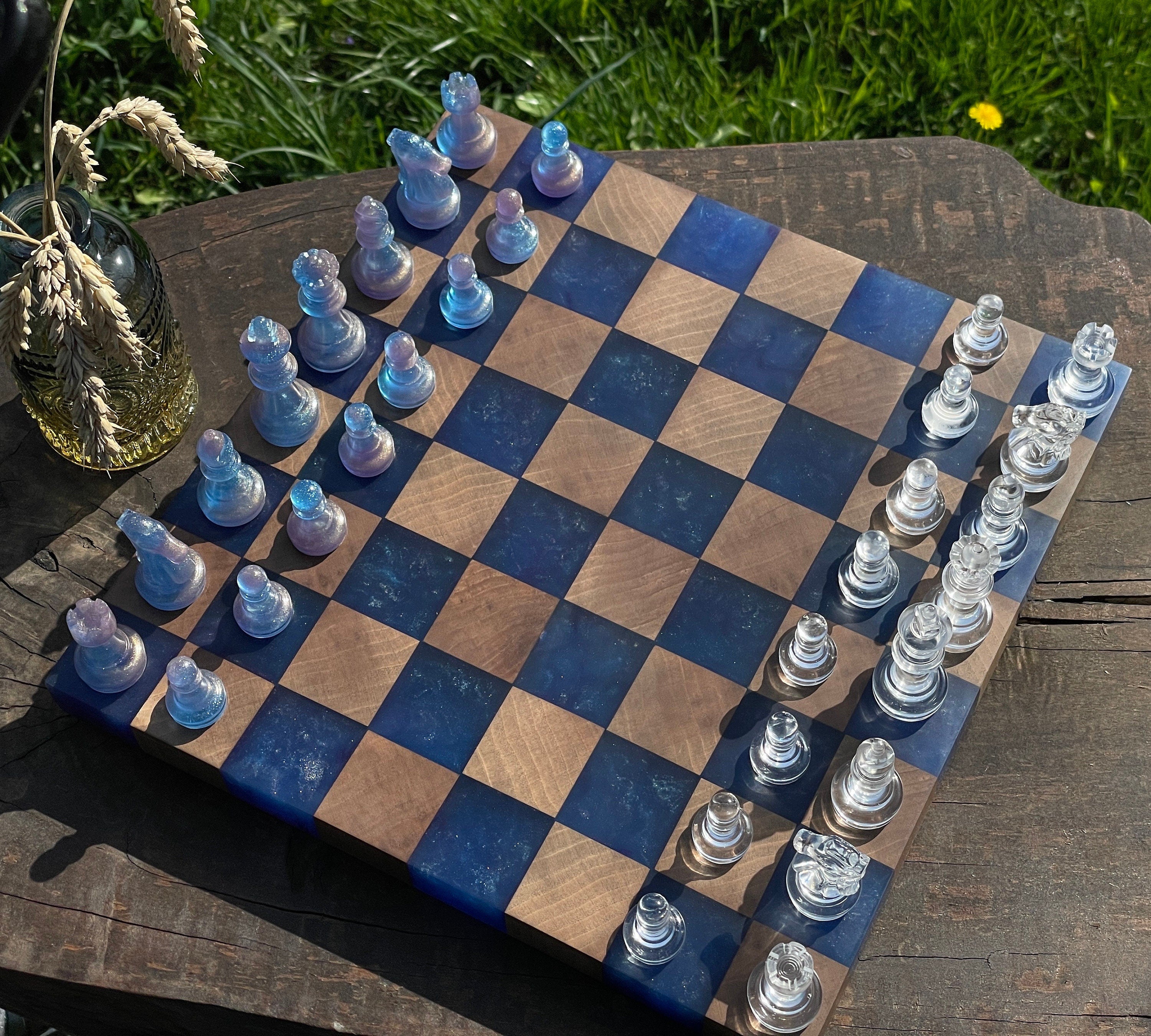 Chess set, custom chessboard, handcrafted chessboard, resin and wood chess set, personalized chessboard