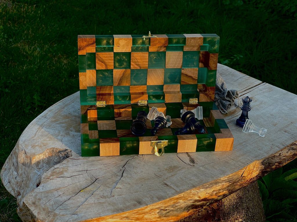 Folding chess board, custom chessboard, handcrafted chessboard, resin and wood chess set, personalized chessboard