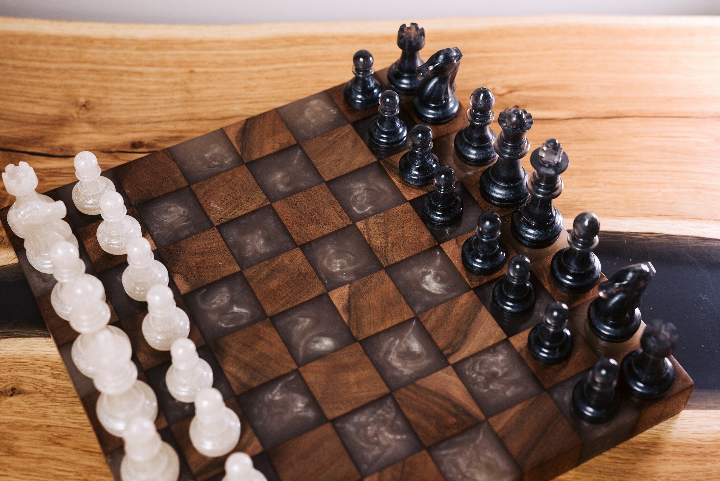 Resin chess set, handmade chess set, premium chess set, chess set modern, wooden chess set, large chess set, unice chess set handmade