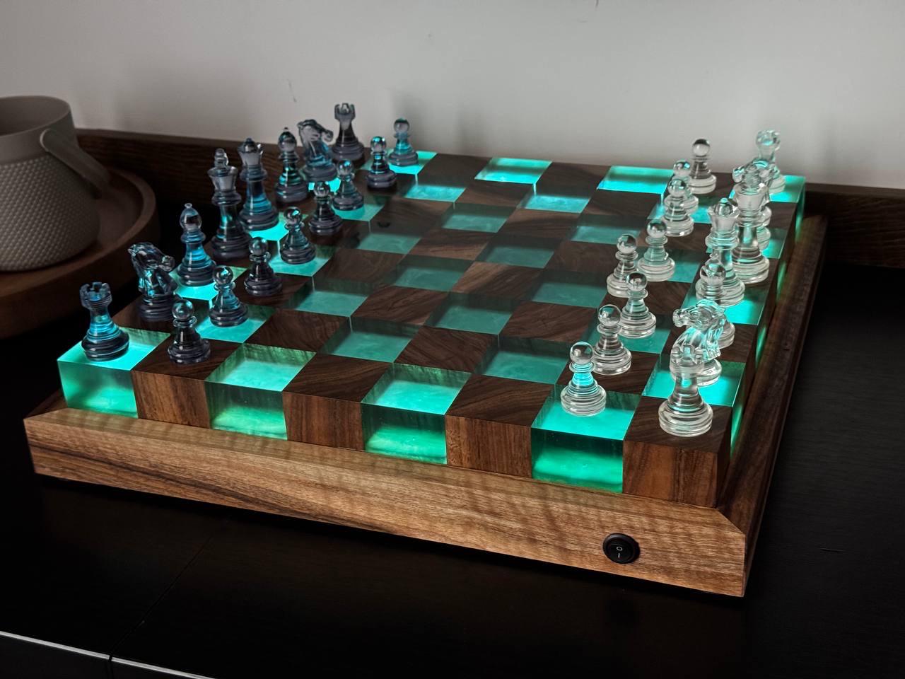 Custom LED Chess Set – Handmade Wood and Epoxy Resin Board – Illuminated Personalized Chess Gift – Unique Game Room Decor