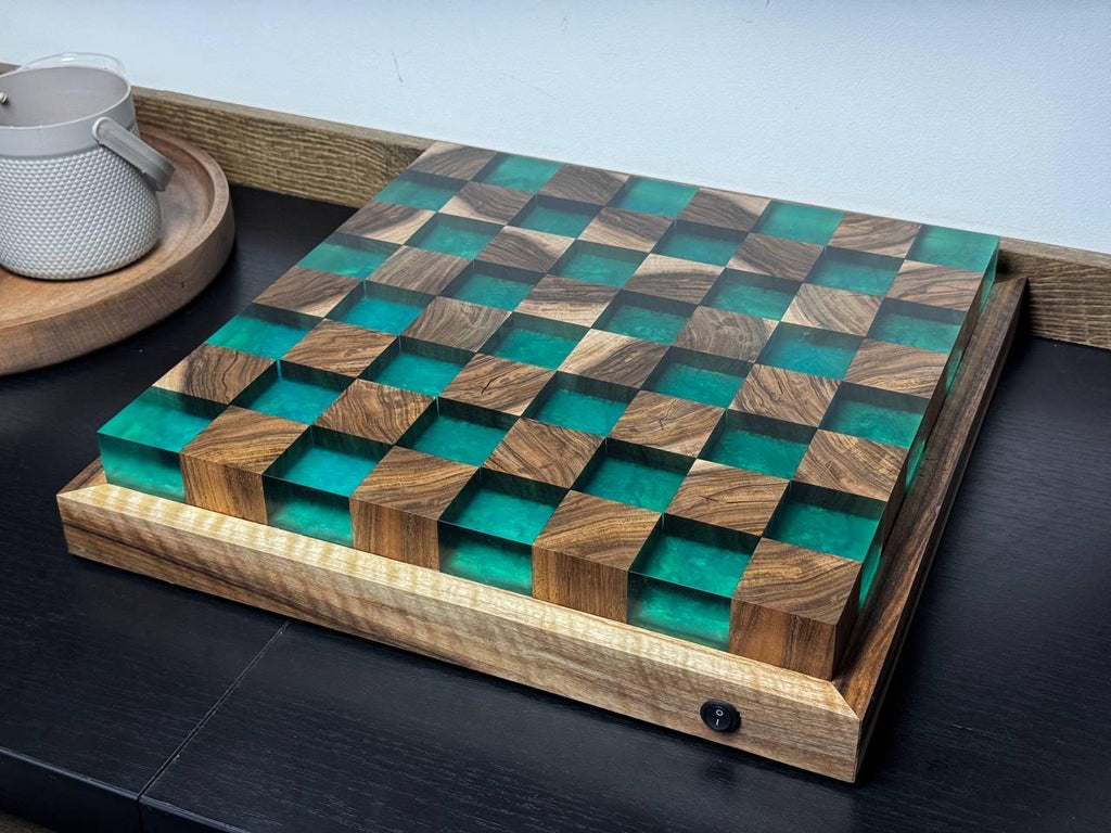 Custom LED Chess Set – Handmade Wood and Epoxy Resin Board – Illuminated Personalized Chess Gift – Unique Game Room Decor